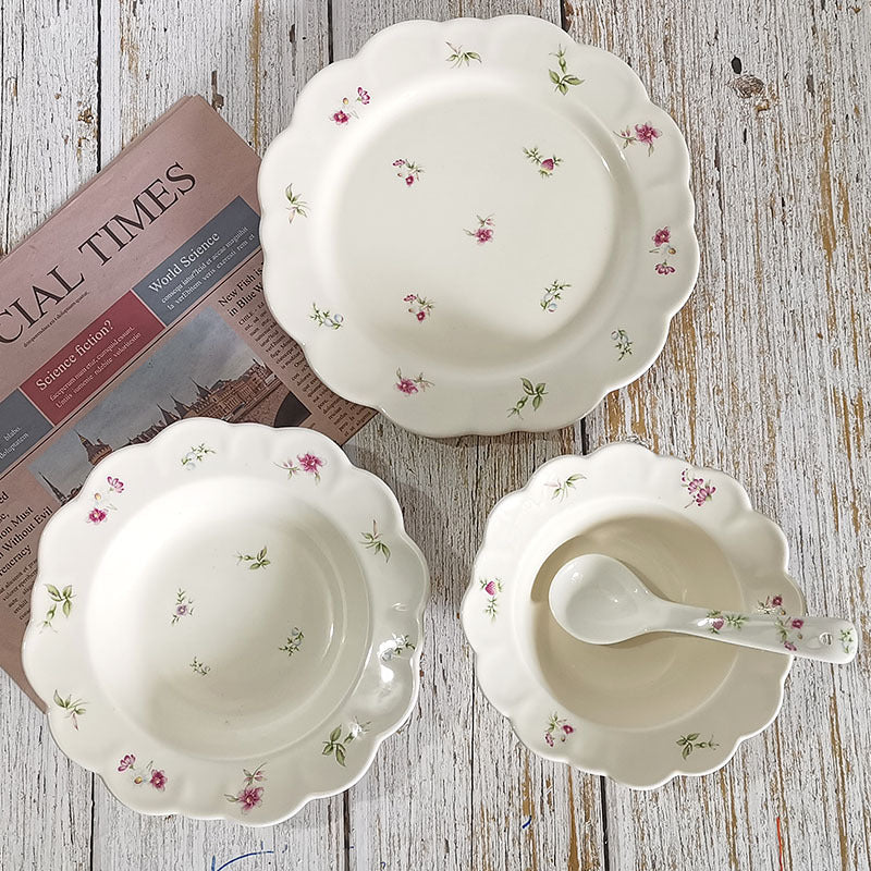 Rustic Floral Ceramic Tableware 4 - Piece Set: 6 - inch Bowl + 9 - inch Flat Plate + 8 - inch Deep Plate + Small Spoon, Vintage Scalloped Design, Creating a Cozy Dining Atmosphere