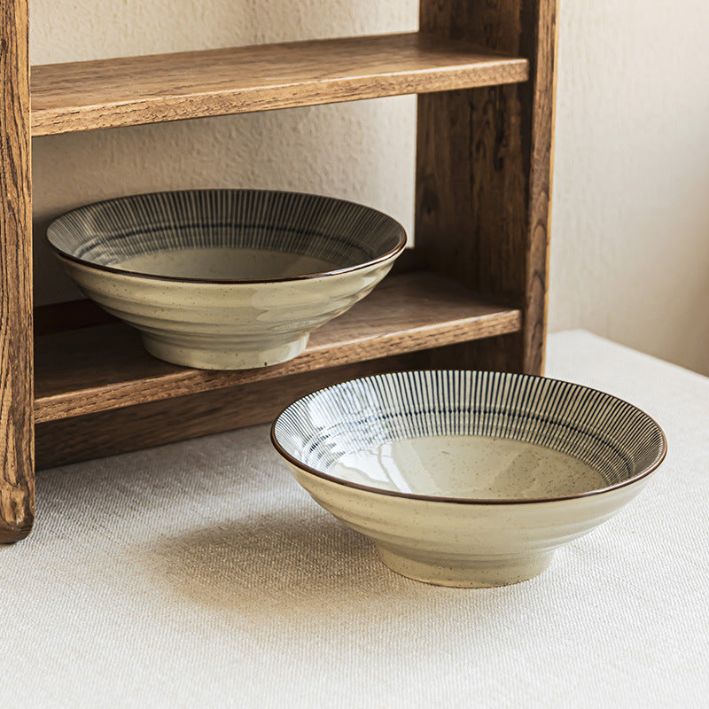 4 - Piece Set of Ceramic Bowls: Timeless Elegance for Your Table